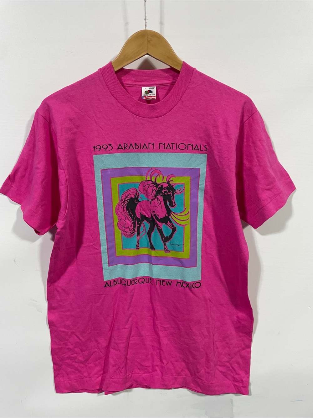 Vintage 1993 Arabian horses Fruit of the Loom Hot Pink Short Sleeve Tee